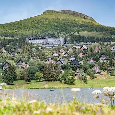 Apartment Au Coeur De Super Besse, Ideal Pour 2-4 Personnes, Pres Des Pistes Et Commerces - Fr-1-814-117 *