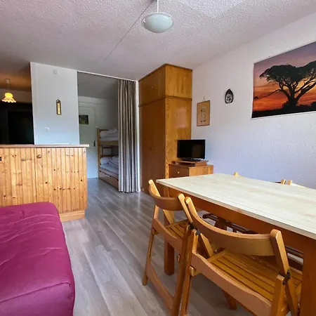 Au Coeur De Super Besse, Ideal Pour 2-4 Personnes, Pres Des Pistes Et Commerces - Fr-1-814-117 Apartment *